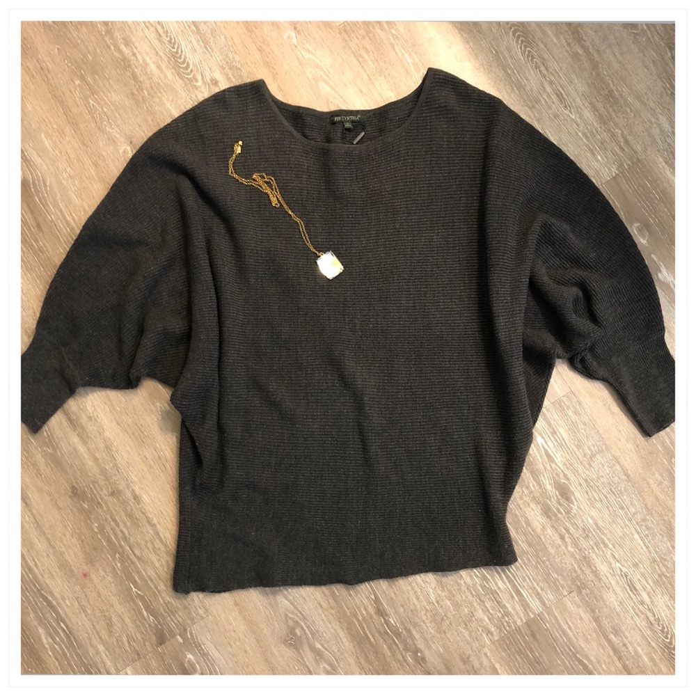 For Cynthia gray ribbed sweater - Picture 4 of 5